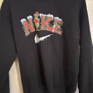 Gildan Black Men's Crewneck Sweater